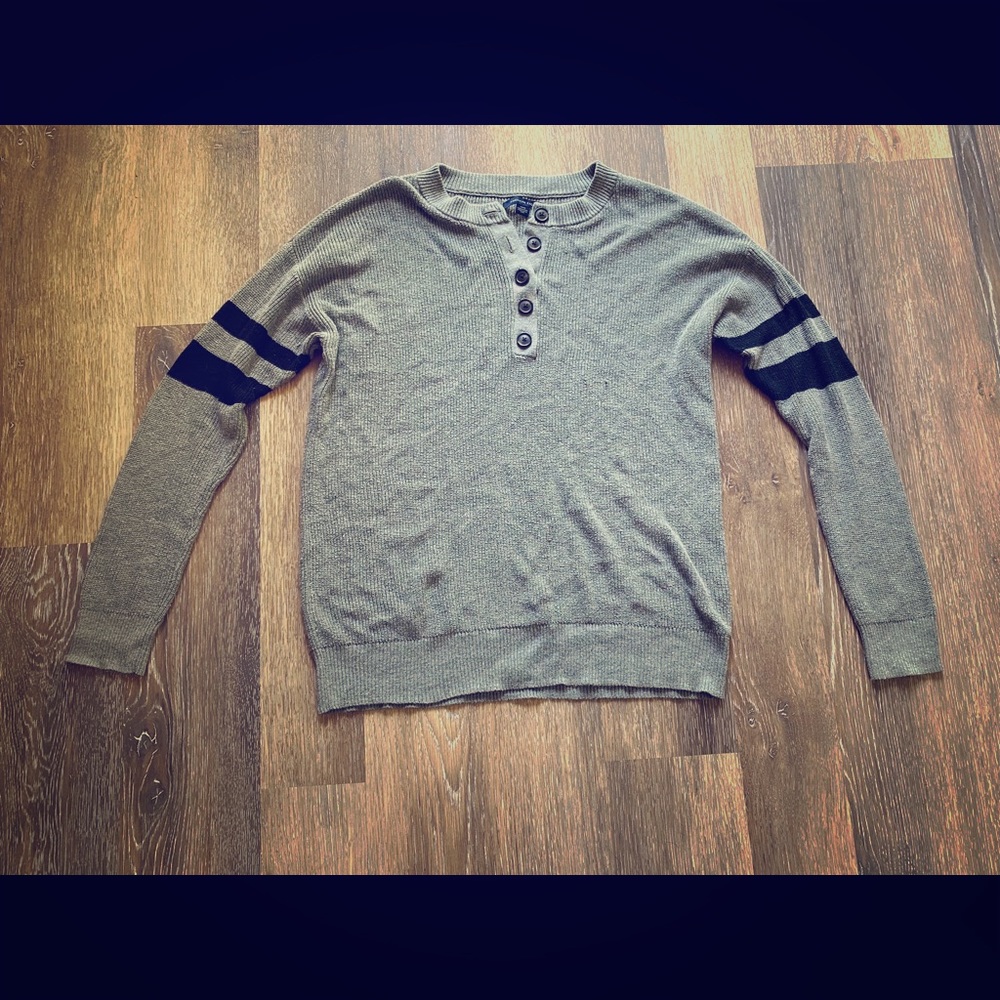American Eagle Long Sleeve Sweater